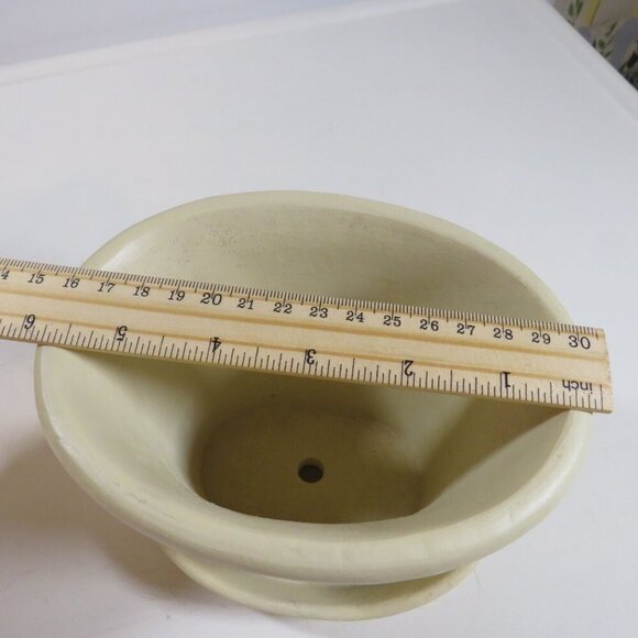 Kohls Cream Oval Flower Pot Planter with Floral applique & built in saucer - Picture 14 of 15